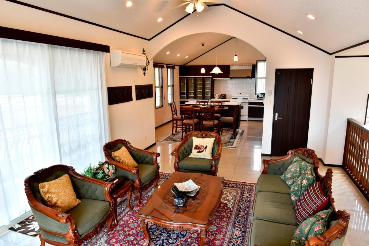 Вилла Maeda Biru House Онна Экстерьер фото