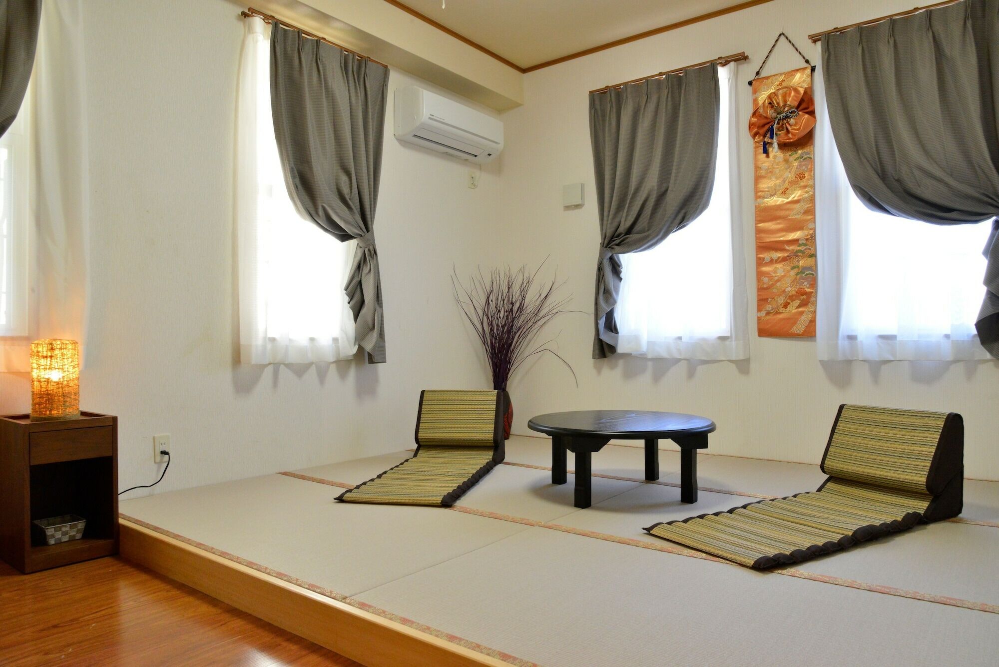 Вилла Maeda Biru House Онна Экстерьер фото